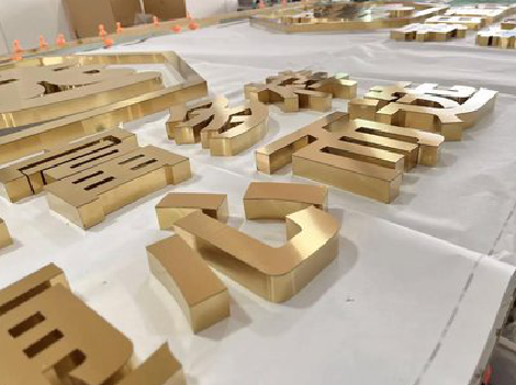 台江拉丝不锈钢字的特点。