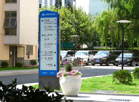 台江哪些因素影响宣传栏的制作？